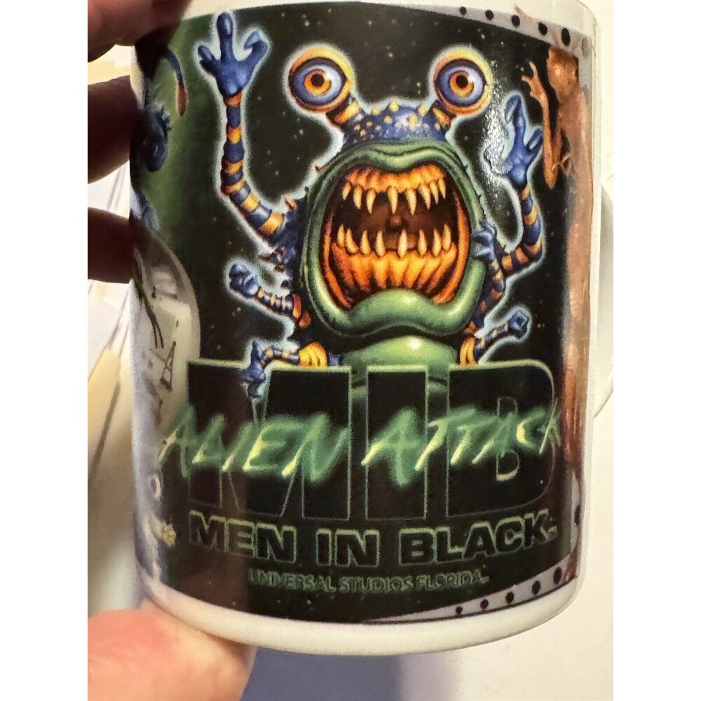 MIB Men In Black Alien Attack 2006 Graphic Sci-Fi Coffee Mug MINTY